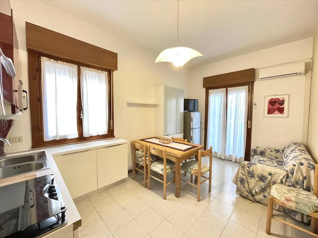 Appartamento Emily Jesolo Lido - Carraro Immobiliare Jesolo - Family Apartments 0*, Lido di Jesolo