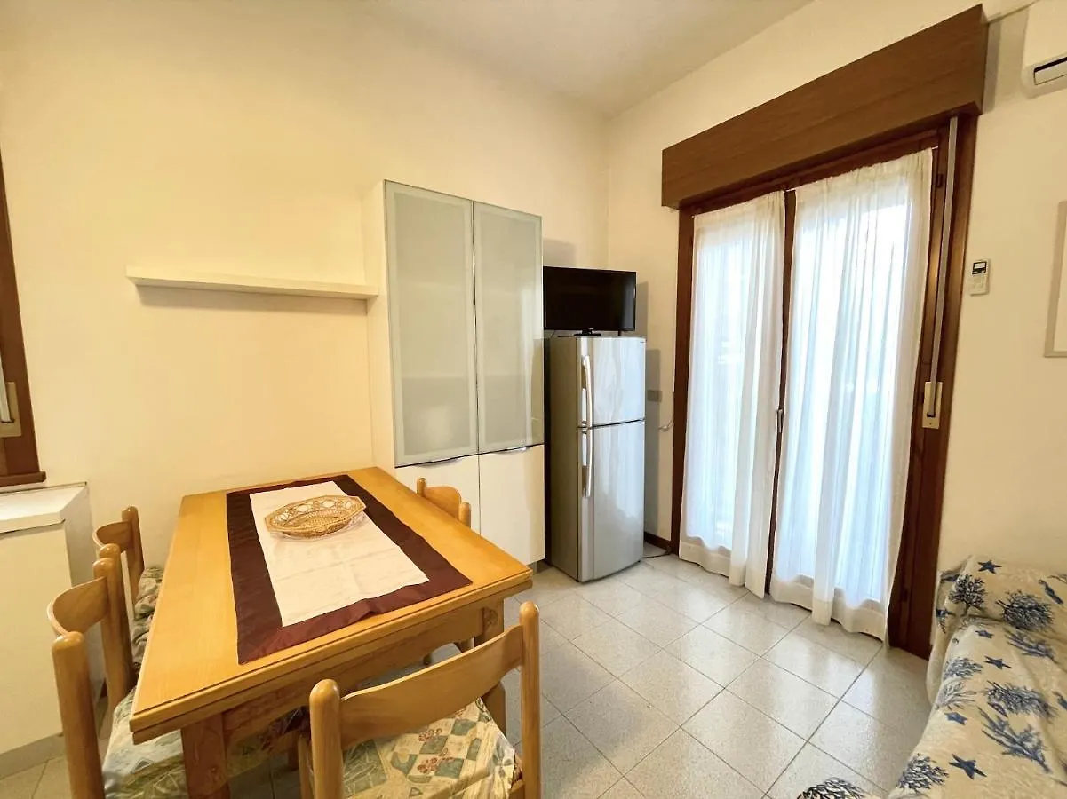 Appartamento Emily Jesolo Lido - Carraro Immobiliare Jesolo - Family Apartments  Lido di Jesolo